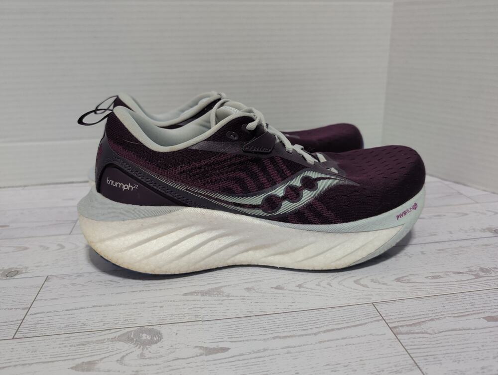 Saucony Triumph 22 Premium Running Shoes Women’s Size 9 Sneakers Purple